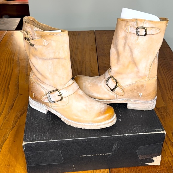Frye Shoes - BRAND NEW! Frye Veronica Short Boot
